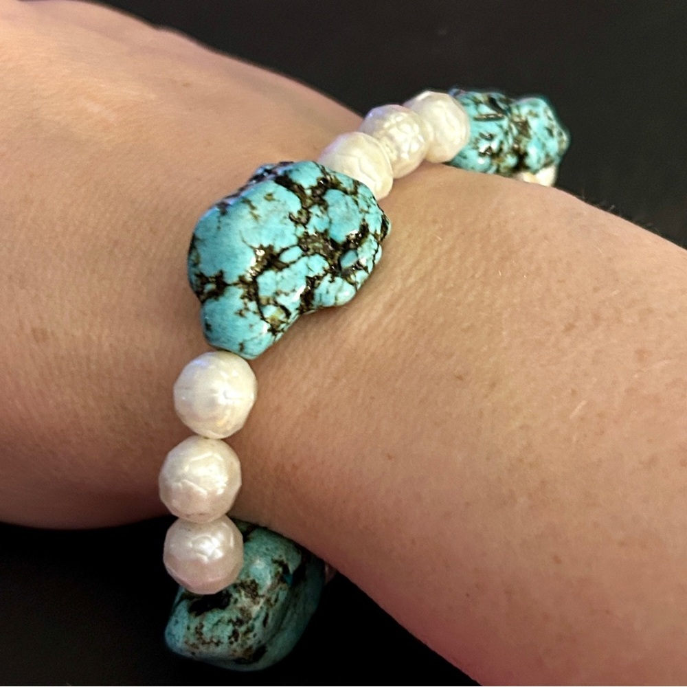 Natural Turquoise Nuggets and milky quartz beads makes this Gemstone Bracelet - Picture 8 of 8